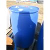 Image 4 : 50 gallon plastic water barrel and steel tank