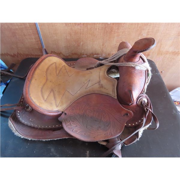 15" saddle