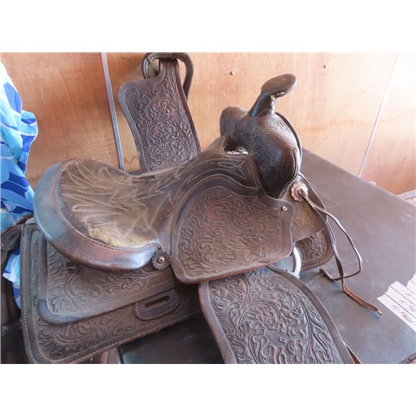 15" saddle , stirrups , cinch