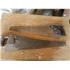 Image 1 : 2x 2ft carpenters saws