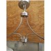 Image 3 : ceiling light fixture