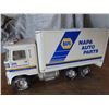 Image 3 : napa model truck