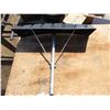Image 3 : roof rake w/ pole that extends