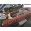 Image 11 : fibreglass boat and trailer*OFFSITE*
