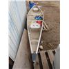 Image 6 : 17' ft Clipper canoe - c/w life jackets and paddles (missing one thwart)