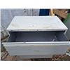Image 2 : 3 drawer metal filling cabinet