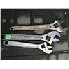 Image 1 : 3 heavy large heavy duty adjustable wrenches