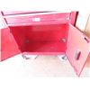 Image 2 : stand up stackable tool box on wheels great shape