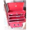 Image 5 : stand up stackable tool box on wheels great shape