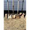 Image 2 : Lot of shovels & ice scraper