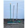 Image 1 : Lot of push brooms & squeegee