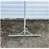 Image 2 : Landscape rake