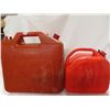 Image 3 : 25L and 10L jerrycan
