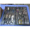 Image 1 : 2 assorted trays of tools