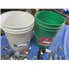 Image 4 : 2x 5 gallon pails and plumbing hardware