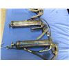 Image 3 : 4 grease guns