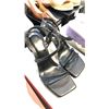 Image 2 : MARC FISHER AND RALPH LAUREN  SIZE 6 1/2 WOMEN'S SHOES