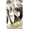 Image 2 : NATURALIZER AND STEVE MADDEN SIZE 9 WOMEN'S SHOES