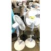 Image 2 : 3 WESTINGHOUSE STAND FANS AND LIGHT BLUE PATIO UMBRELLA