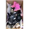 Image 2 : BOX OF ASSORTED SHOES MIXED SIZE INCLUDING CLARKS, STEVE MADDEN WITH COSMETIC ISSUES