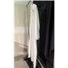 Image 2 : WHITE ROBE COSTUME, DAILY RENTAL $75.00