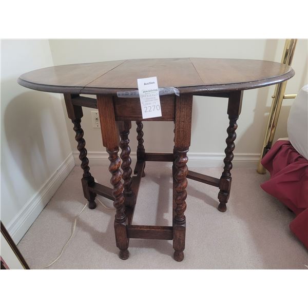 Drop leaf table B
