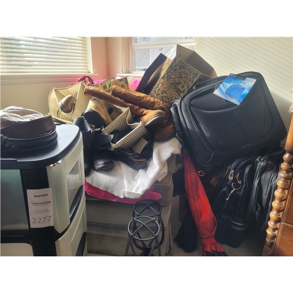 Belts, luggage, boots B