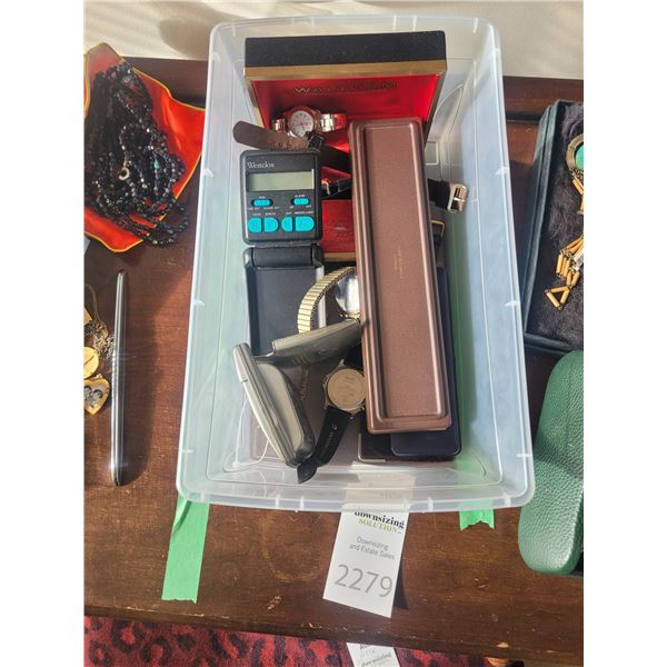 Watches Timex plus, B