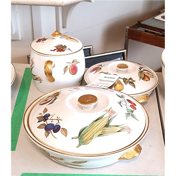 Royal Worcester Evesham Gold A