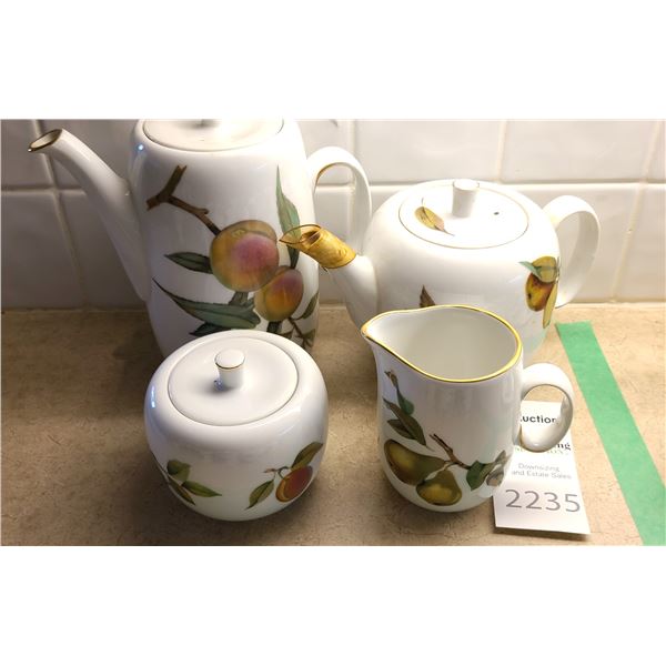 Royal Worcester Evesham Gold A