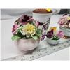 Image 3 : 3 Ceramic decorative flower arrangements & Amway flower holder
