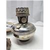Image 2 : Metal oil lamp & 2 metal dishes