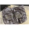 Image 7 : 5 Guess Purses 1 Unknown