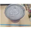 Image 2 : vintage fall city minnow pail