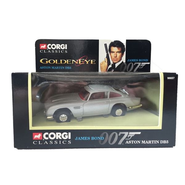 1995 James Bond 007 GoldenEye Aston Martin DB5 Model Die Cast