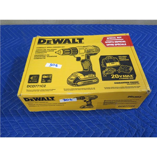 DeWalt DCD771C2 Compact Drill/Driver Kit New in Box