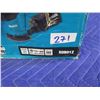 Image 2 : Makita X0B01Z Random Orbit Sander New (Box Damage - Tool Only)