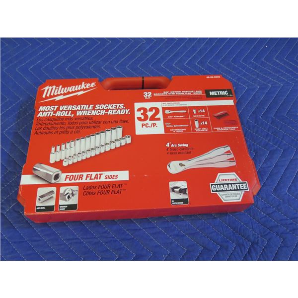 Milwaukee 48-22-9508 Ratchet & Socket Set Metric New