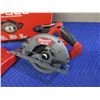 Image 2 : Milwaukee 2730-21 Circular Saw Kit w/ Charger (no battery)