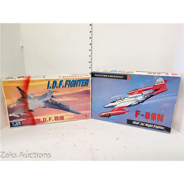Estate Lot of 2 Fighter Jet Model Kits