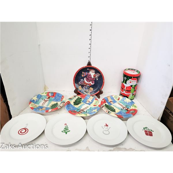 Estate Christmas Dish Lot