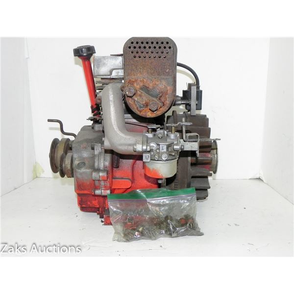 Briggs & Stratton Motor (came from a snowblower)