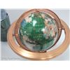 Image 2 : Gemstone Globe