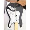 Image 5 : Estate Rock Band Harmonix Guitar Fender Stratocaster
