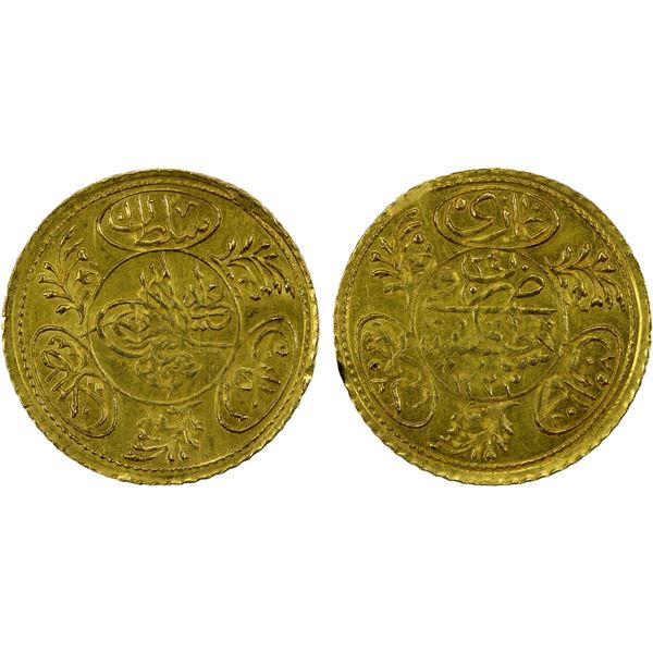 OTTOMAN TURKEY: Mahmud II, 1808-1839, AV hayriye Altin (1.79g), Kostantiniye, AH1223 year 24, XF