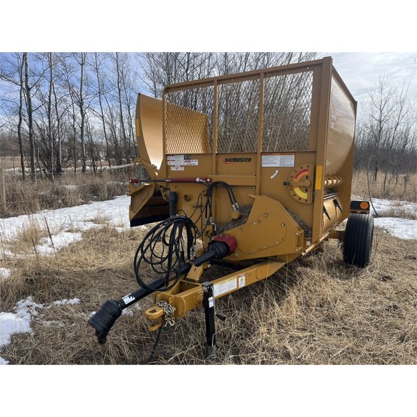 2660 Haybuster Bale Processor, 500 bales, used very little, right hand discharge