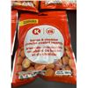 Image 2 : Bacon & Cheddar Crunchy Coated Peanuts (5 x 150g)