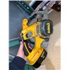 Image 2 : DEWALT 6-1/2-Inch 18V MAX Circular Saw, WITH 18V Battery XPR