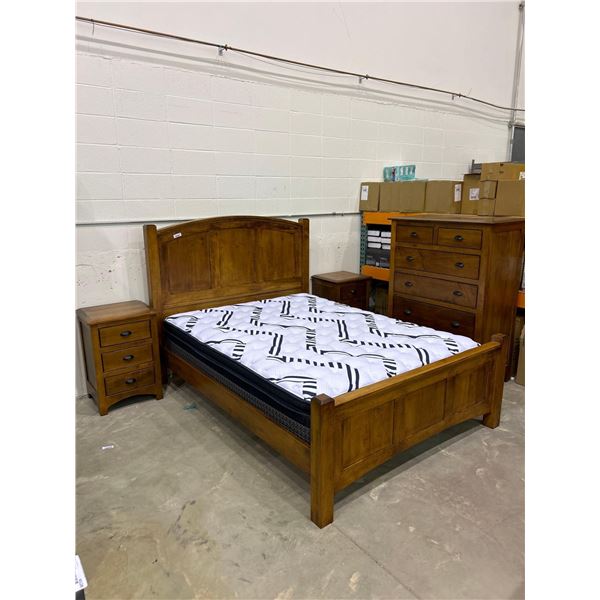 Signature Fine Furniture Solid Wood  7 piece Queen size bedroom set, 2 night stands, 4 pce queen siz