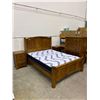 Image 1 : Signature Fine Furniture Solid Wood  7 piece Queen size bedroom set, 2 night stands, 4 pce queen siz